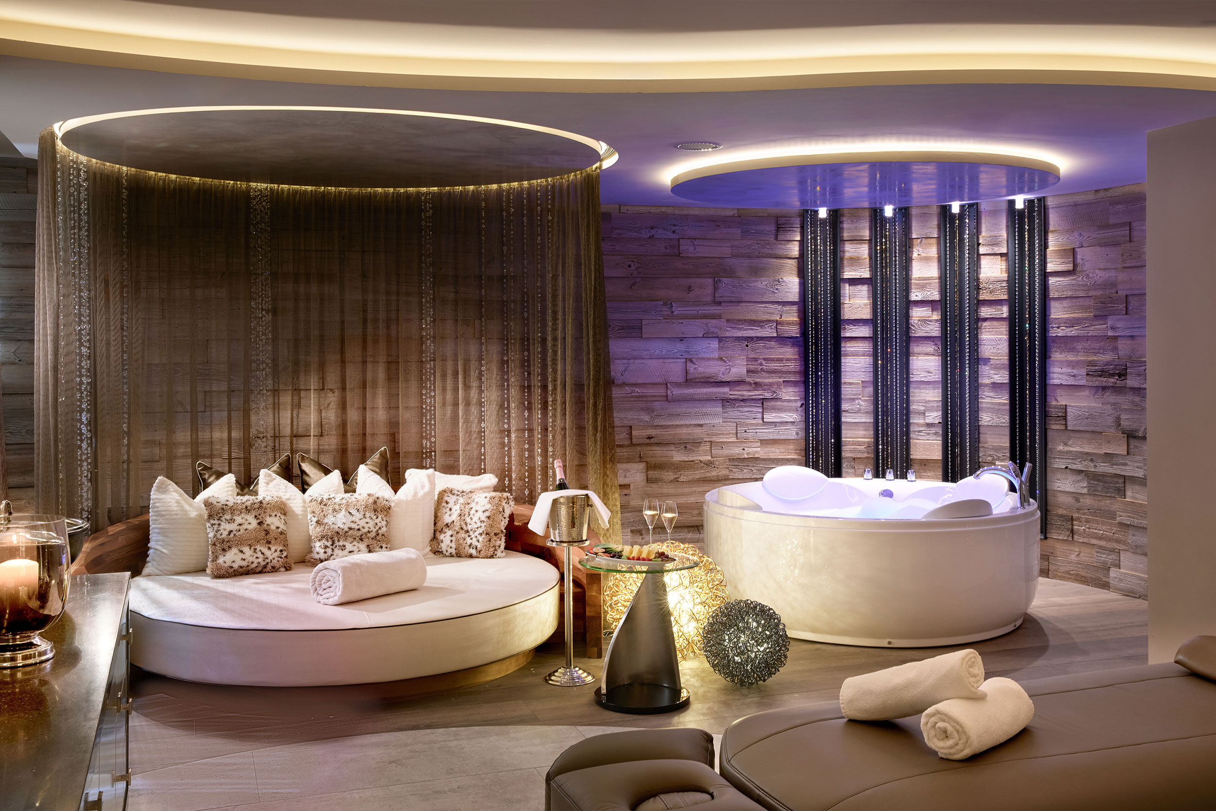 Zeit für Zweisamkeit, private Spa-Suite im Wellnesshotel Bayerischer Wald